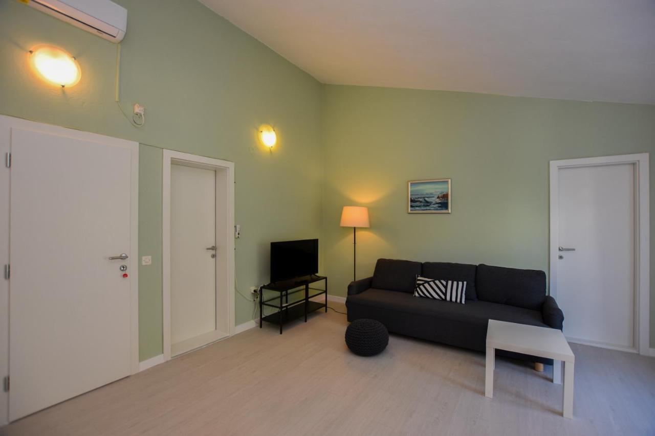 Appartement Movo House à Pag Town Extérieur photo